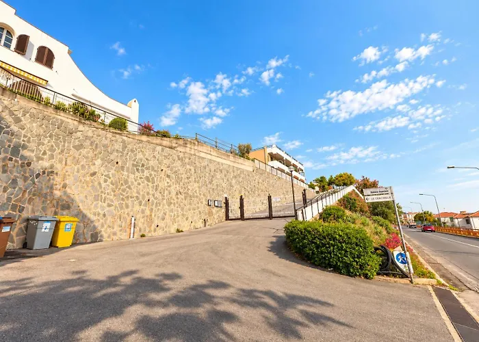 Casa La Perla - Alloggio con terrazza panoramica, piscina e free parking